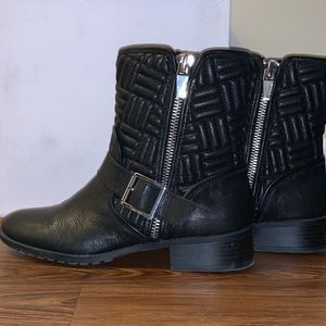 Calvin Klein Leather Ankle Boots Size 7